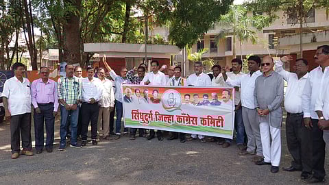  Sindhudurg  Congress  Protest 