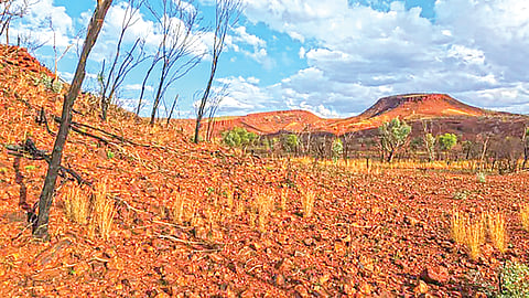 oldest-meteor-crater-on-earth-discovered-australia