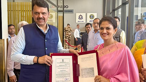  Mumbai Amravati Flight |