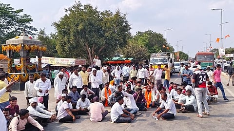Umarga-Latur highway blocked