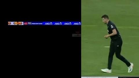 चेंडू टाकताच स्टेडियममध्ये अंधार; पाक फलंदाज क्रीज सोडून पळाला! (पहा Video)