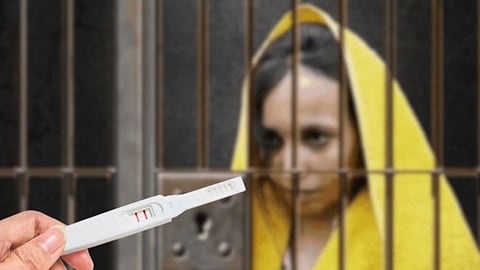 मेरठ हत्याकांडातील मुख्य आरोपी मुस्कान रस्तोगी ही गरोदर असल्याचे उघड झाले आहे.