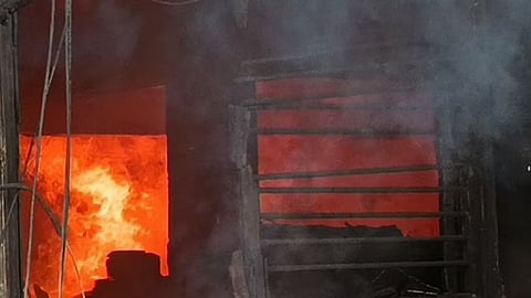 mishap at firecracker manufacturing unit in Andhra