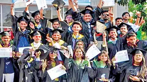 Indian students shift from US Canada