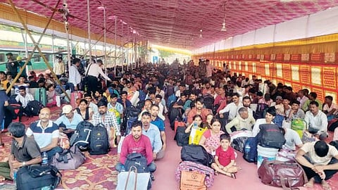 पुणे रेल्वे स्थानकावर गर्दी नियंत्रणासाठी ‘स्वतंत्र कक्ष’; रेल्वे प्रवाशांना दिलासा