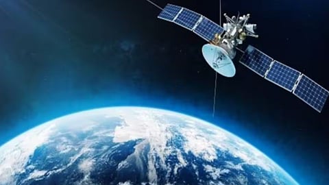 ISRO 10 eyes are now watching the movements of Pakistan