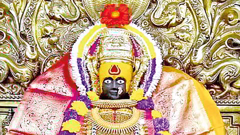 two-crore-donation-at-ambabai-temple