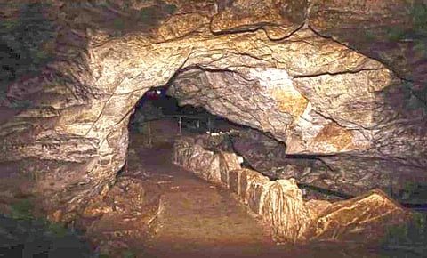 500-year-old-religious-site-discovered-in-mexico-cave