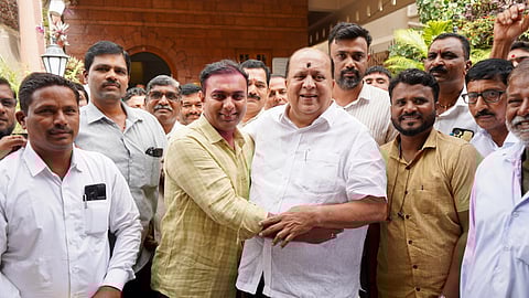 Hasan Mushrif blessings  Navid Mushrif