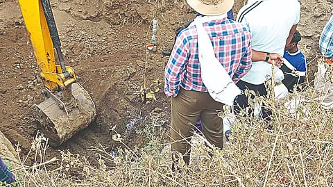 मनमाड (नाशिक) 