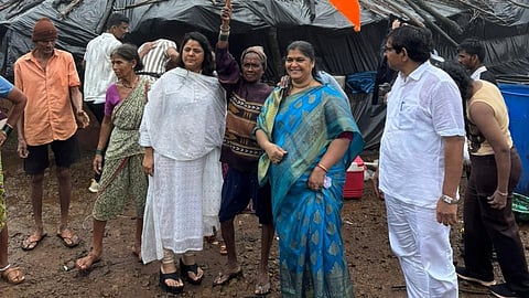 Sakshana Salgar visit Raigad fort