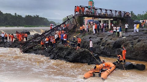 Pune Bridge Collapse