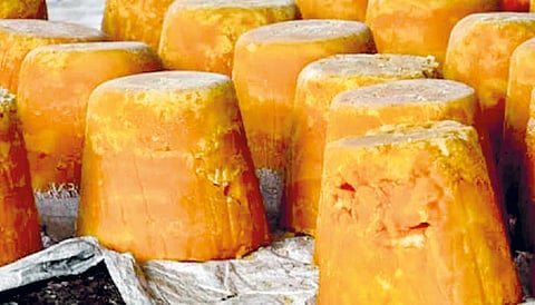 shahu-market-jaggery-arrivals-drop-by-48158-quintals-this-year