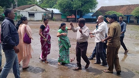 Kolhapur Senapati Kapsi Teacher Assault