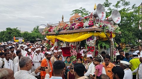 Narayan Gad palkhi Modnimb