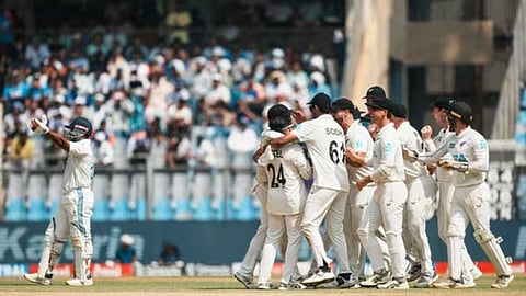 new zealand test series michael bracewell replace injured glenn phillips for the first test against zimbabwe