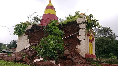 Parle Ninai Mahadev temple wall collapse 