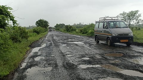 Vikramgad Manor road condition