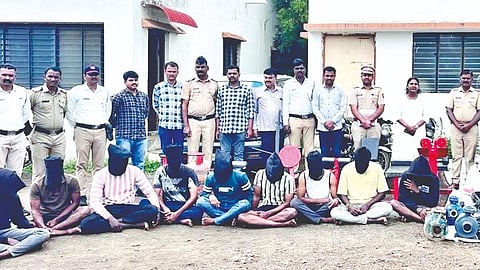Dahiwadi Theft |