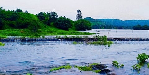 Pilaanwadi dam overflow
