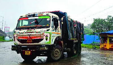 garbage truck protest Vasai