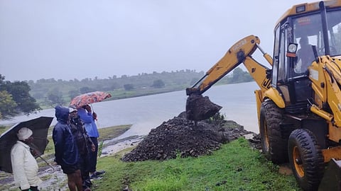 Chakur Taluka heavy rainfall disrupts