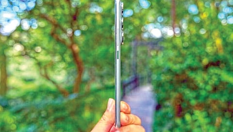 3D Curved Display Phone