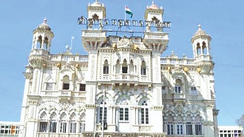 Municipal Corporation Vs Police Dispute Solapur