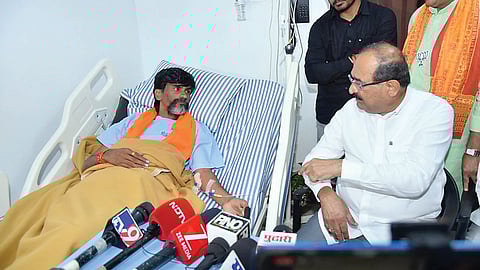 Vikhe Patil Meets Jarange