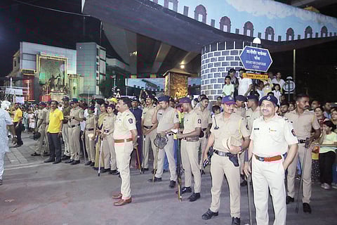 Ganesh Visarjan Police Security
