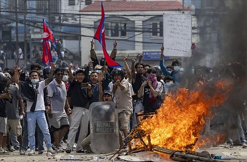  नेपाळमध्ये महाराष्ट्राचे १५० पर्यटक अडकले,