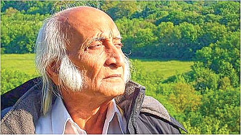 hira ratan manek survived 411 days on water and sunlight