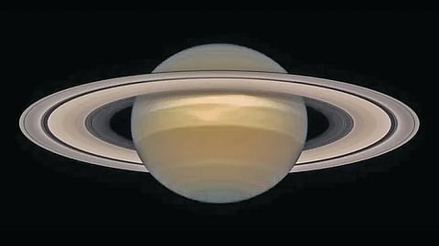saturn-planet-visible-brighter-today
