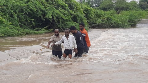 Vasmat  Farmers rescued  