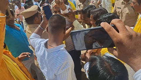 Suresh Bandgar protest attempt 