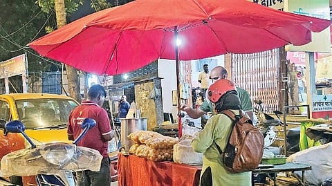 Mumbai street food stalls