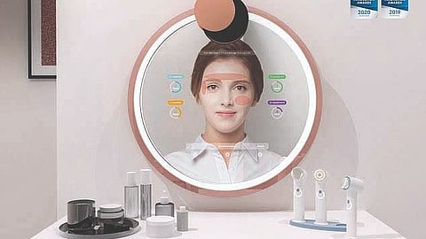 Smart Mirror Technology 