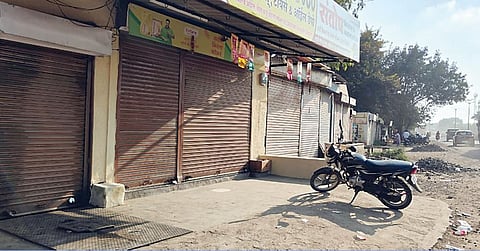 जेऊर गाव बंद ठेवून स्व. आमदार कर्डिले यांना श्रद्धांजली