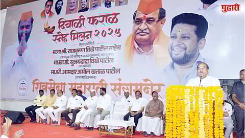 महायुती उमेदवारांच्या पाठीशी खंबीर उभे राहा