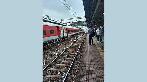 Railway station cleanliness