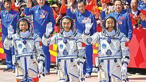 Chinese Astronauts Stranded