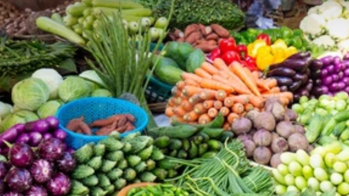 Goa Vegetable Market | नववर्षात गावठी वांग्यांचीच चलती; 160 रुपये नग ...