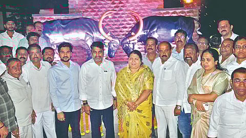 satej patil appeals for municipal poll readiness