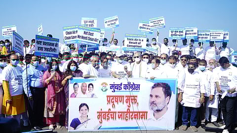 MP Varsha Gaikwad : सत्ता आल्यास मुंबई प्रदूषणमुक्त करणार