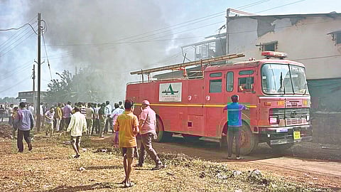 20 lakh damage in fire