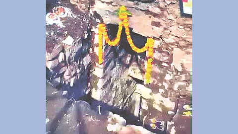 Hidden Shiv-era door at Talgad