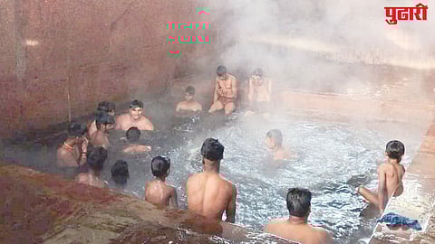 Hot water kund Unhere
