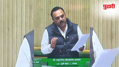 Dhule News : धुळ्यातील अतिक्रमणांवर दिरंगाई करणाऱ्यांवर कारवाई करा – आमदार अनुप अग्रवाल