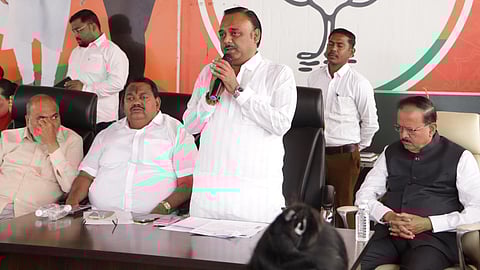 Dhule Municipal Corporation : मनपा निवडणुकीसाठी ‘55 प्लस’चा नारा