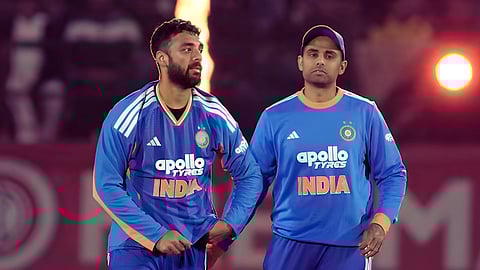 ICC Rankings Bowling : वरुण चक्रवर्तीची ऐतिहासिक ‘फिरकी’! बुमराहचा विक्रम मोडीत काढत रँकिंगमध्ये रचला नवा इतिहास